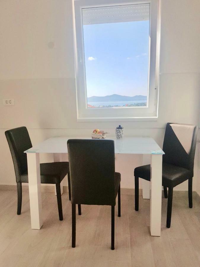 Apartment Hera With Balcony And Free Parking Задар Екстериор снимка