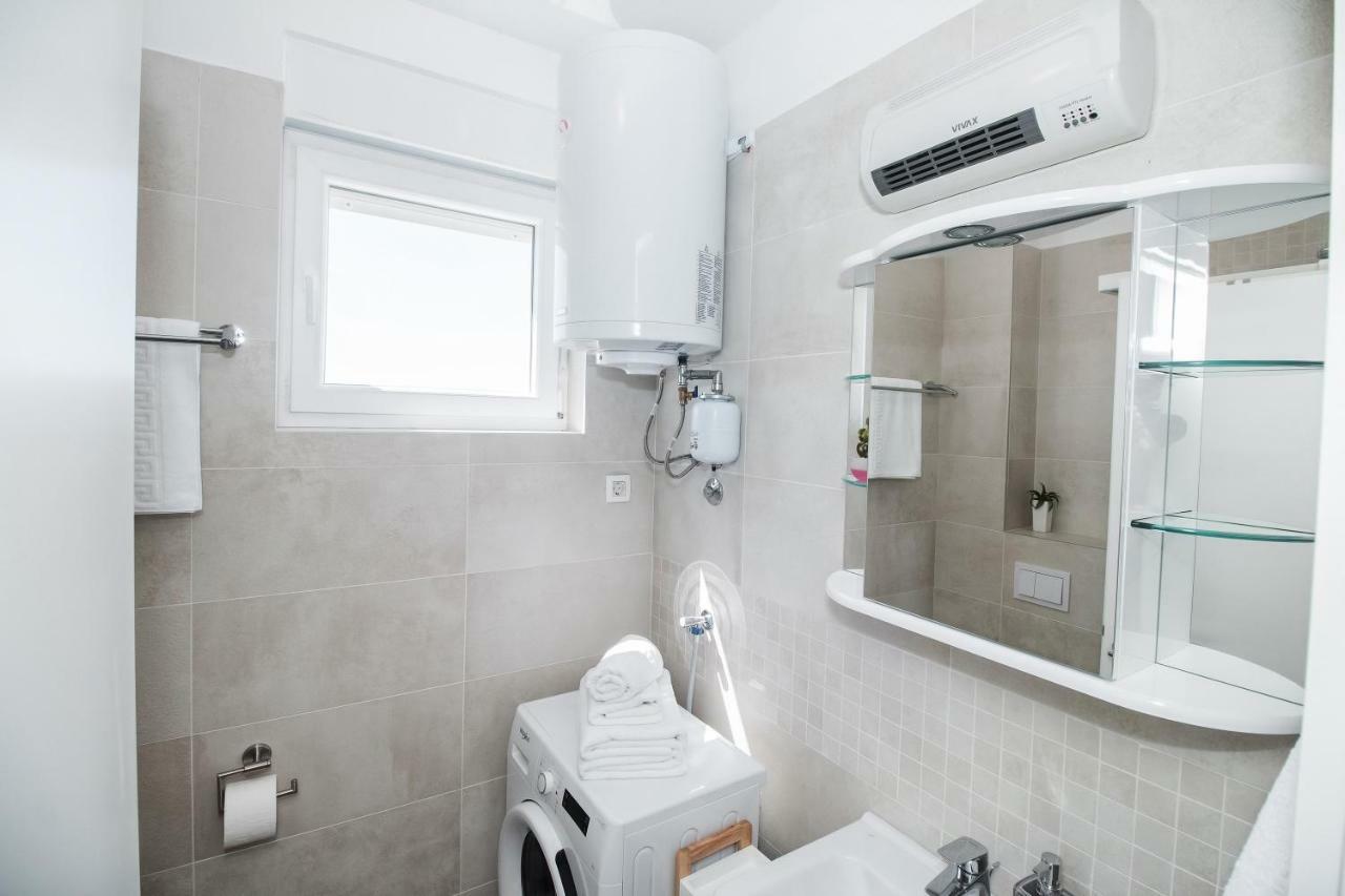 Apartment Hera With Balcony And Free Parking Задар Екстериор снимка