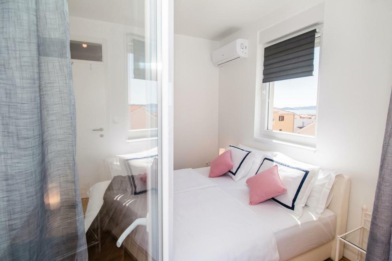 Apartment Hera With Balcony And Free Parking Задар Екстериор снимка