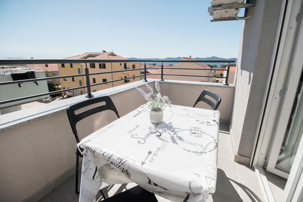 Apartment Hera With Balcony And Free Parking Задар Екстериор снимка