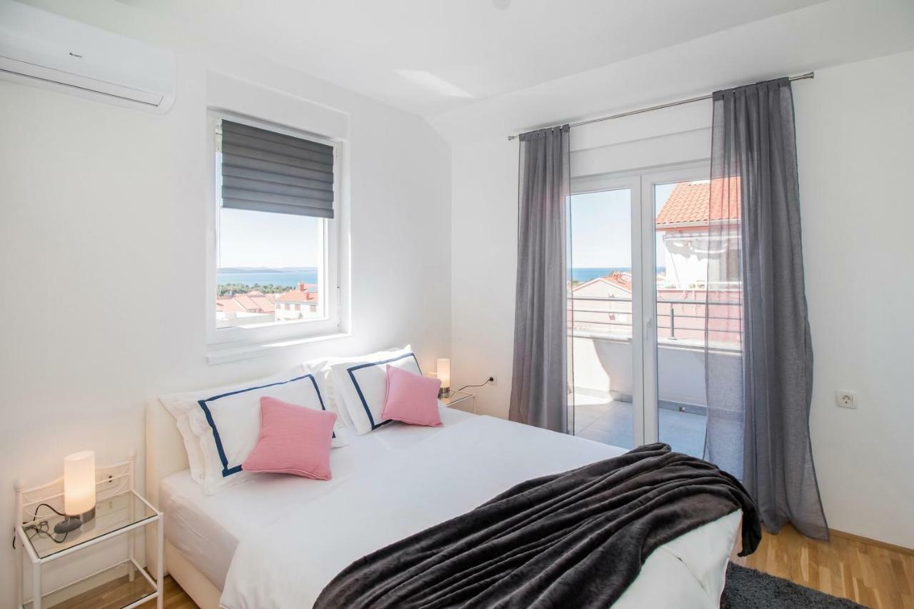 Apartment Hera With Balcony And Free Parking Задар Екстериор снимка